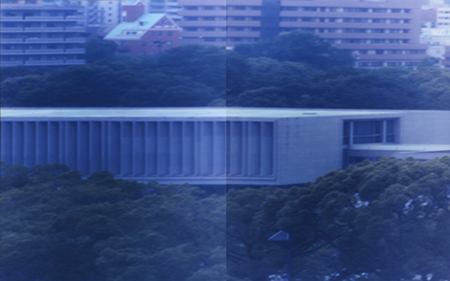 《広島平和記念資料館》